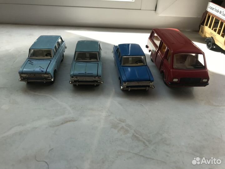 Коллекционные модели автомобилей 1:43