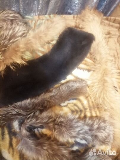 Меховая жилетка и воротники