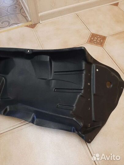 Подкрыльник королла180 передний правый