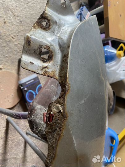 Mazda 3 bk крыло левое