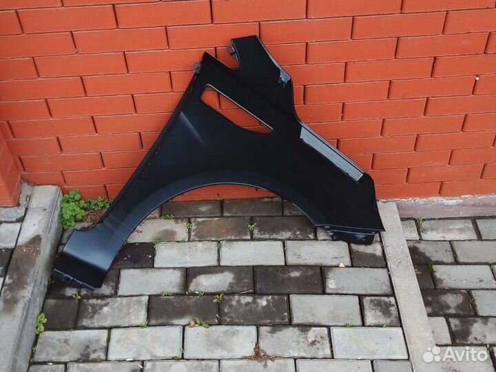 Крыло Киа Рио некраш левое 11-17