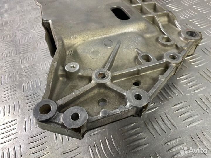 Балка подмоторная Volkswagen Golf MK6 caxa 2011