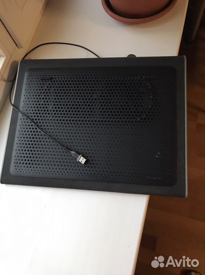 Подставка с охлаждением для ноутбука