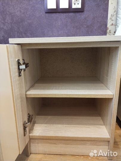 Тумба прикроватная