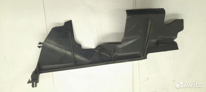 Дефлектор радиатора Renault Megane 3 2008-2016