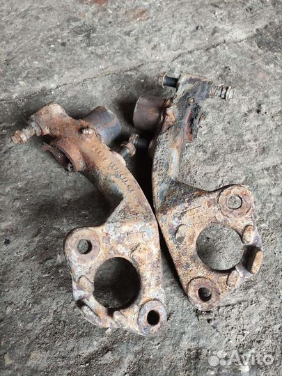 Кронштейн энергоаккумулятора scania 4 серии