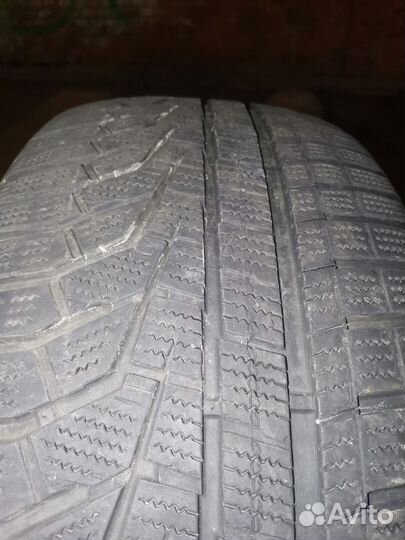 Hankook Winter I'Cept Evo2 W320A SUV 255/50 R20