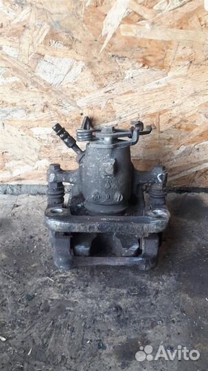 Суппорт задний левый Opel Insignia 2008-2017