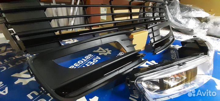 Решетка бампера Поло 5 седан 2014-2020 г.в