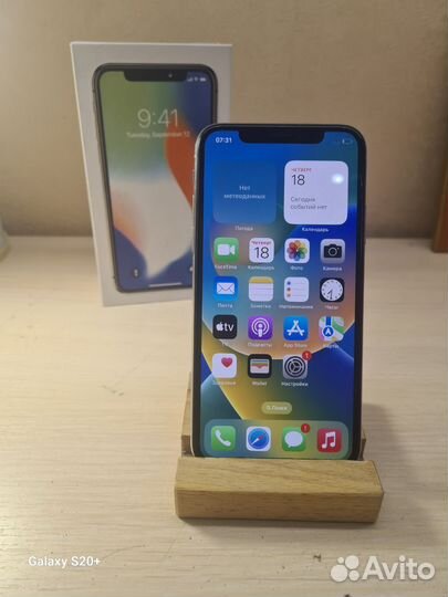 iPhone X, 64 ГБ