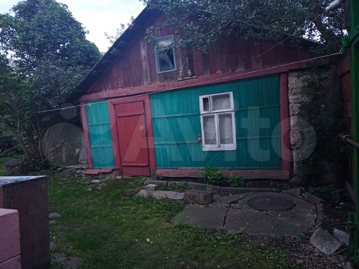 Дом 52,9 м² на участке 12 сот.