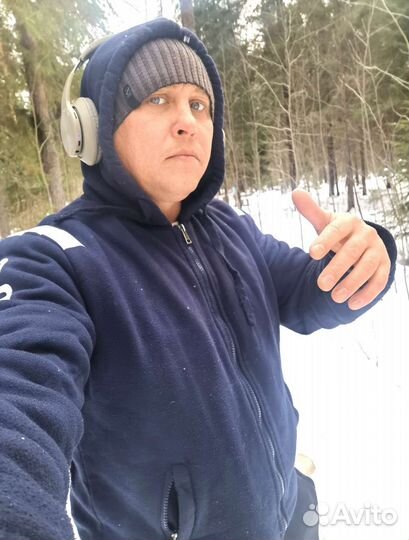 Оператор поворотного экскаватора