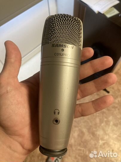 Студийный микрофон samson