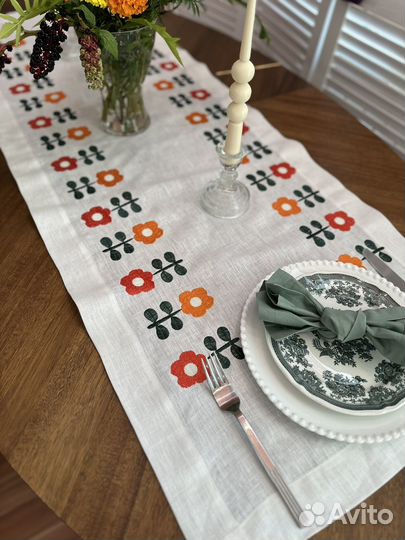 Дорожка на стол лен