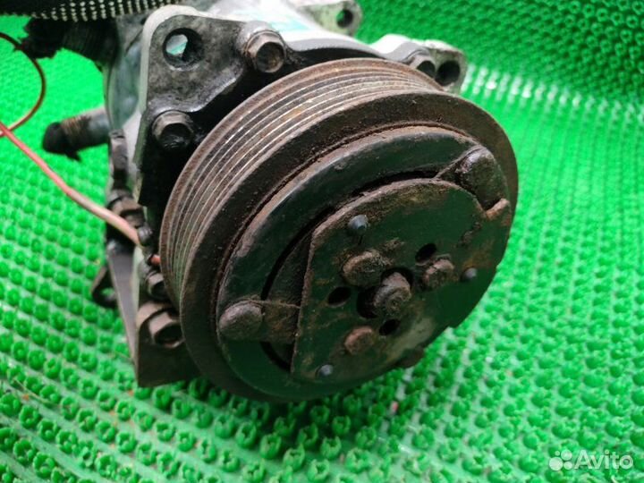 Компрессор кондиционера Audi A4 B5 ADR 1996