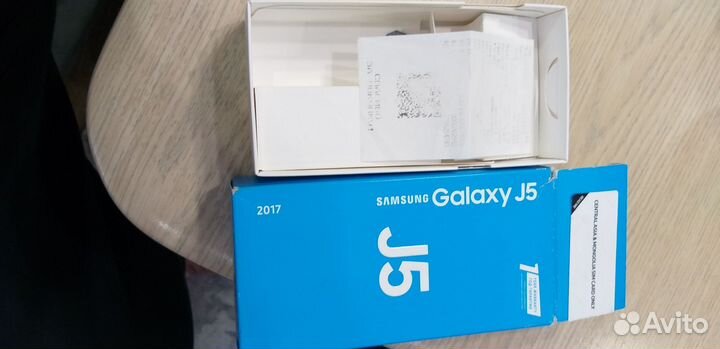 Samsung Galaxy J5 (2017), 2/16 ГБ