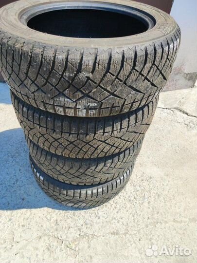 Nitto Therma Spike 235/55 R18 104T