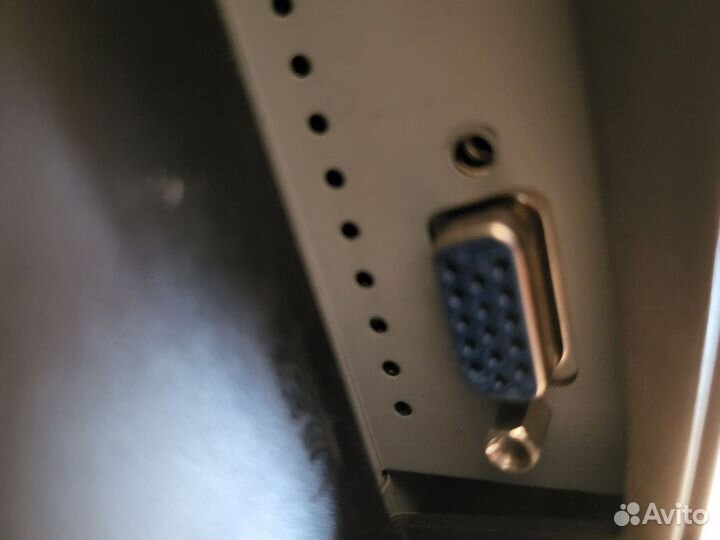 Монитор Samsung syncmaster2043nw