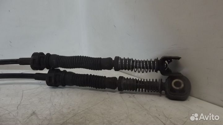 Трос VW jetta 2006 кулиса