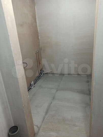 2-к. квартира, 60 м², 1/9 эт.