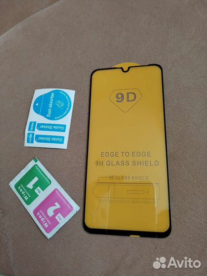 Чехолы и стекло на honor 10i