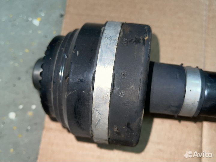 Приводной вал колеса зад R BMW G30 G31 B57