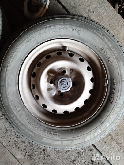 Продам комплект колёс р13