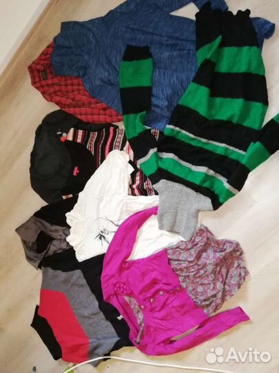 Пакет женской одежды р. 50 демисезон 14 шт