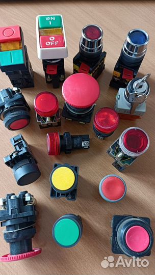 Лампы светосигнальные, кнопки управления