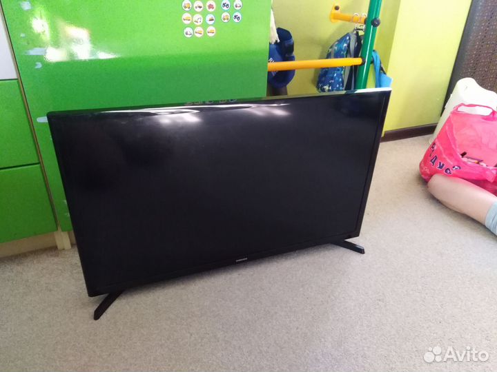 Телевизор на запчасти