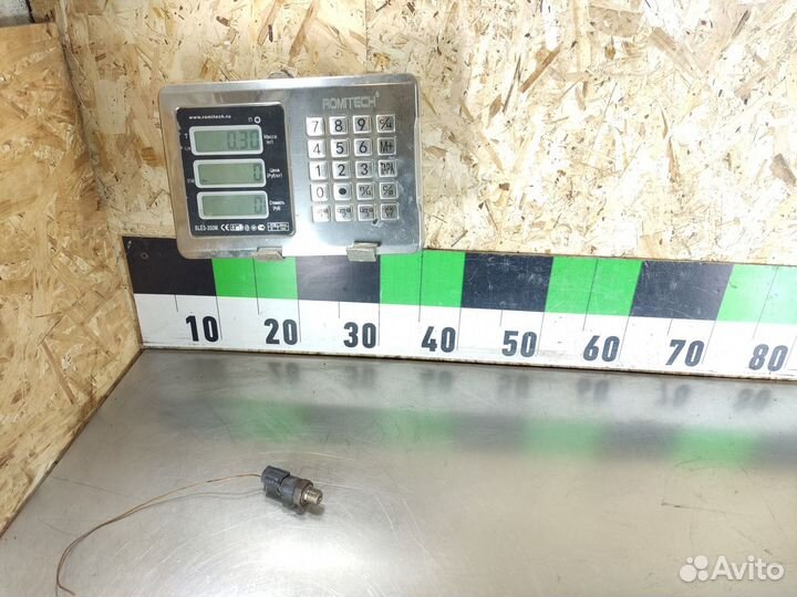 Датчик давления масла Renault Logan 2005 2014