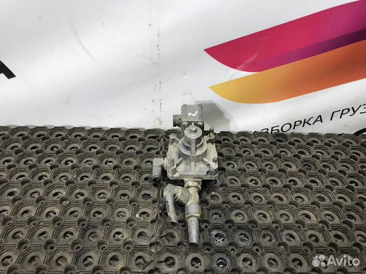 4750200110 Клапан ускорительный