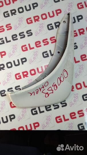 Брызговик задний BK х/б -05 R б/у Axela Mazda 3