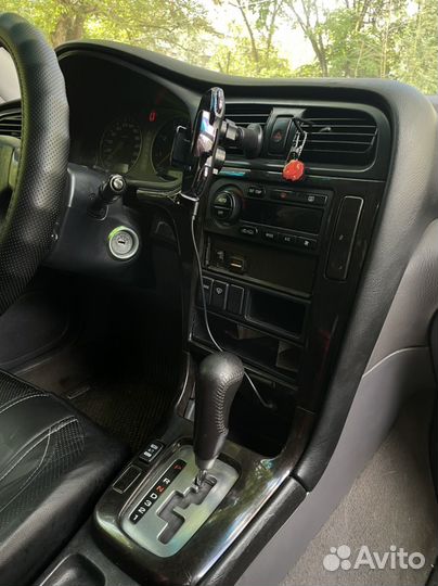 Subaru Outback 2.5 AT, 2002, битый, 465 000 км