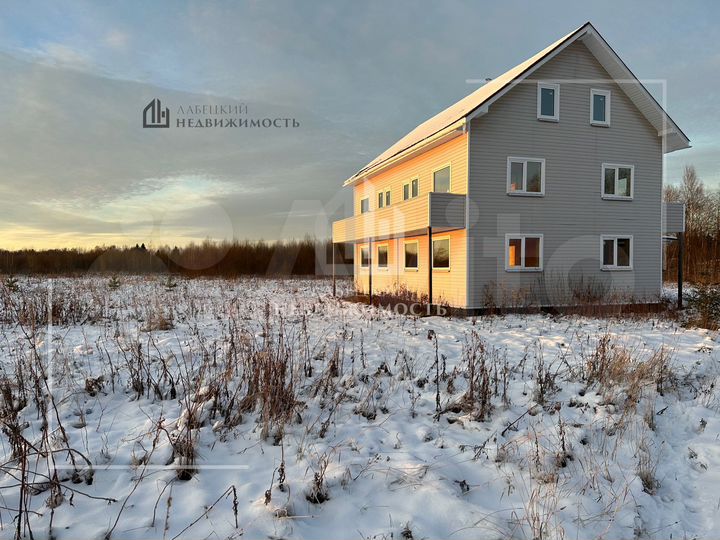 Дом 300 м² на участке 5,26 га