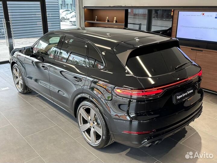 Porsche Cayenne 3.0 AT, 2023