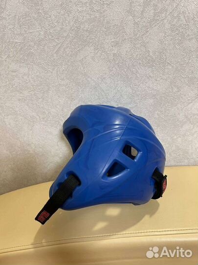 Боксерский шлем top ten резиновый