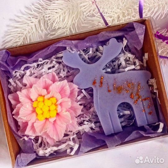 Мыло ручной работы и свеча