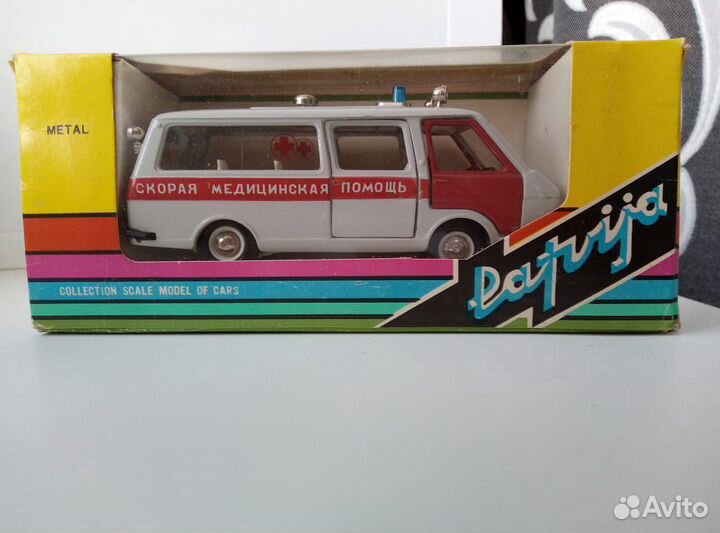 Коллекционная машина RAF M 22031