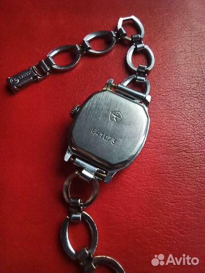 Часы женские СССР Луч Механические, Знак качества