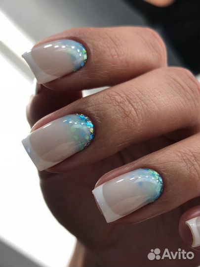 Маникюр с покрытием гель-лаком