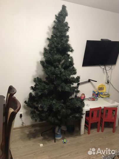 Елка искусственная