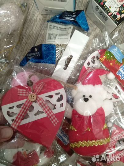 Гирлянды, игрушки новые ёлочные