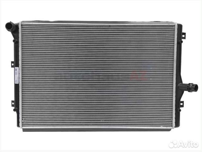 Volkswagen Passat Радиатор