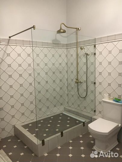 Душевые перегородки из стекла