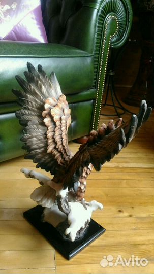 Коллекция птиц на подставке-2 орла,сова,снегири