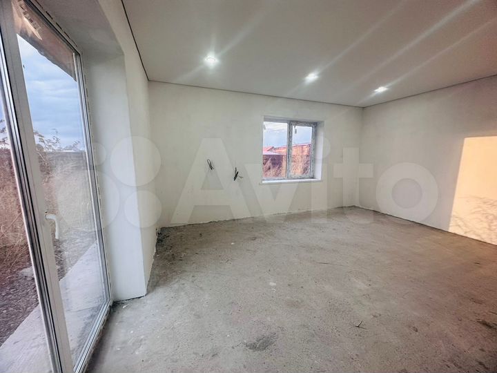 Дом 121,9 м² на участке 10,1 сот.