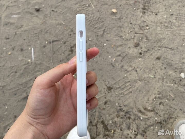 Чехол на айфон 12