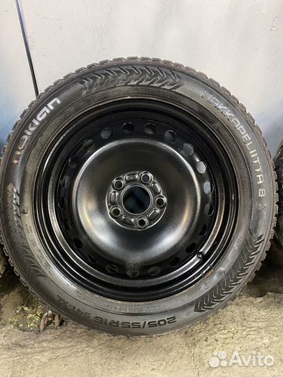 Nokian hakkapeliitta 8 205 55 r16