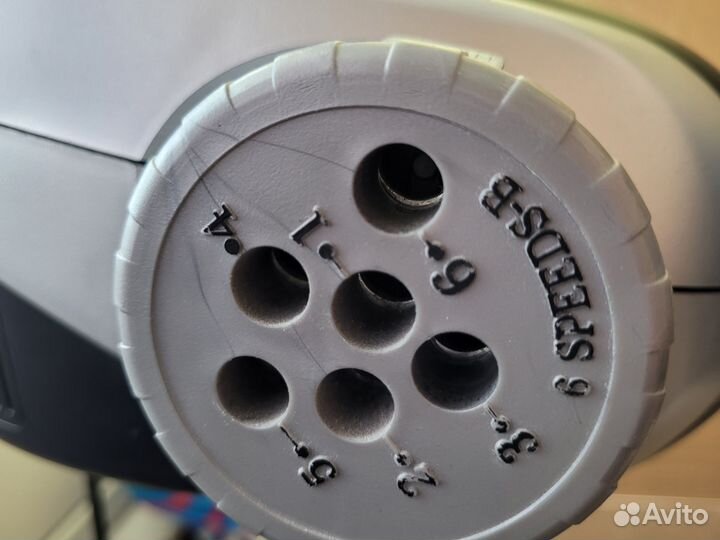 Электрический вибромассажер HouseFit HM 3004